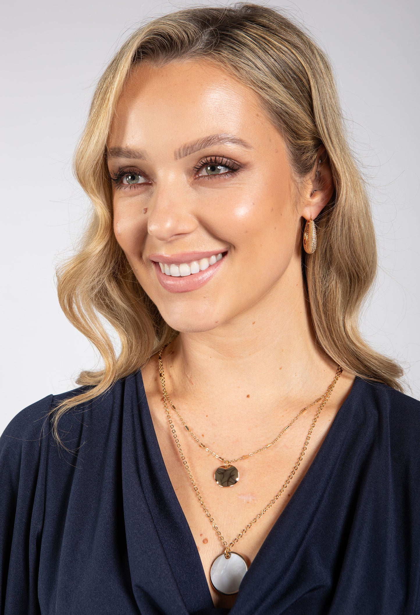 Double Necklace with Mother of Pearl Pendant