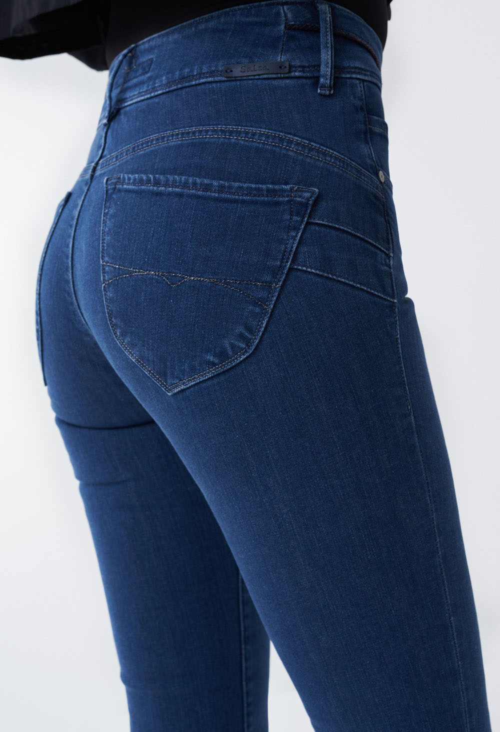 SLIM PUSH IN SECRET JEANS WITH DETAIL ON THE WAISTBAND 30 LEG