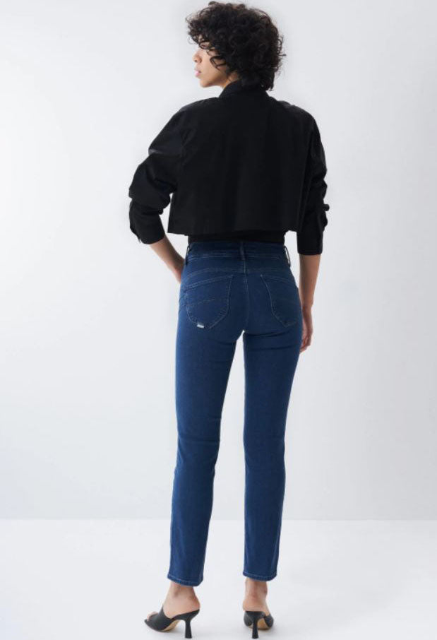 SLIM PUSH IN SECRET JEANS WITH DETAIL ON THE WAISTBAND 32 LEG
