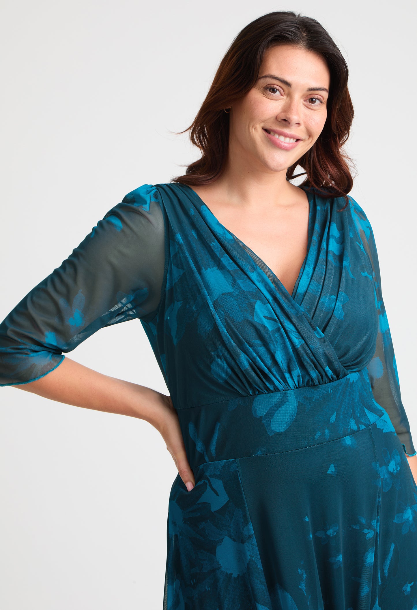 Verity Curve+ Maxi Dress