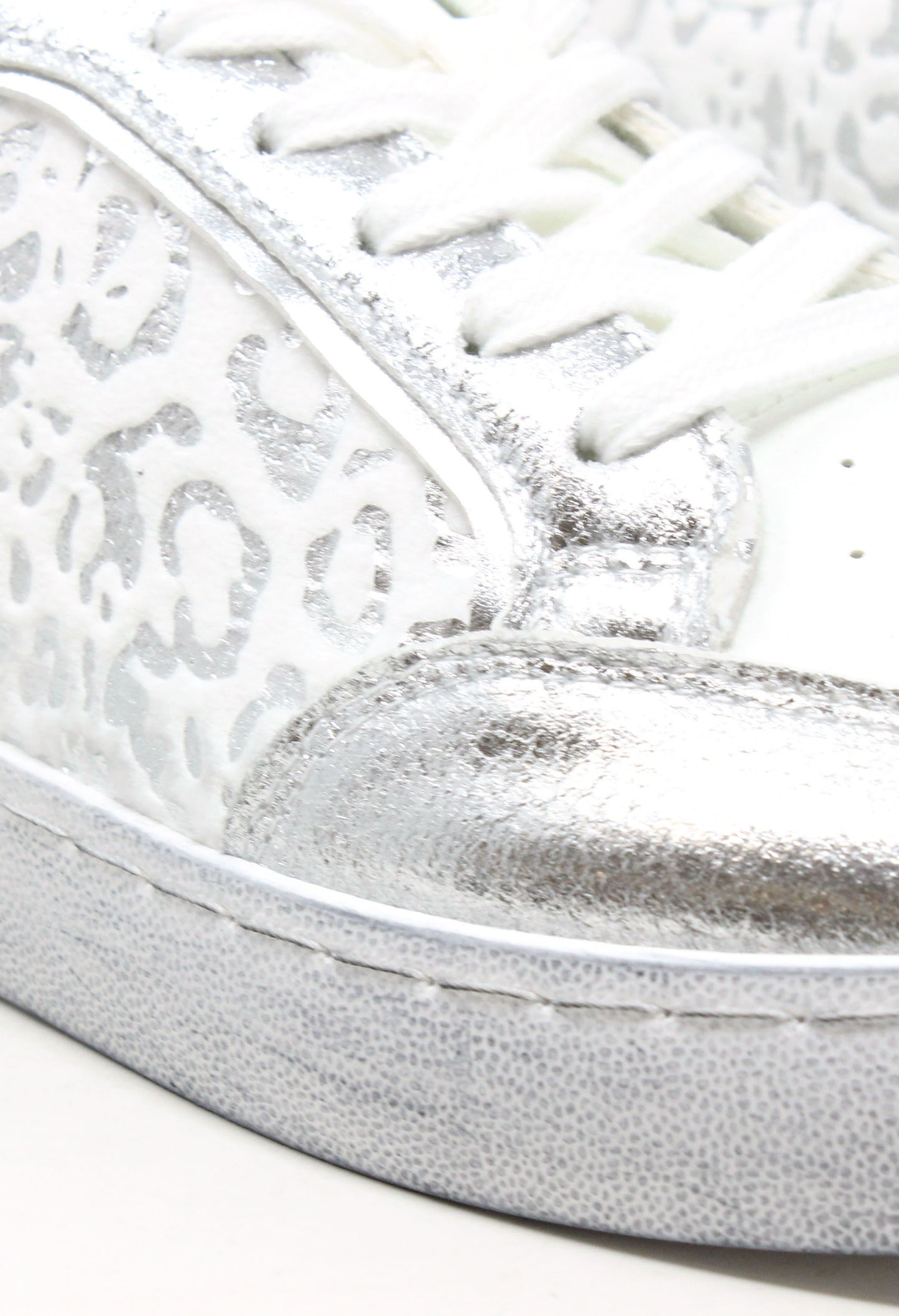 Metallic Leo Trainer
