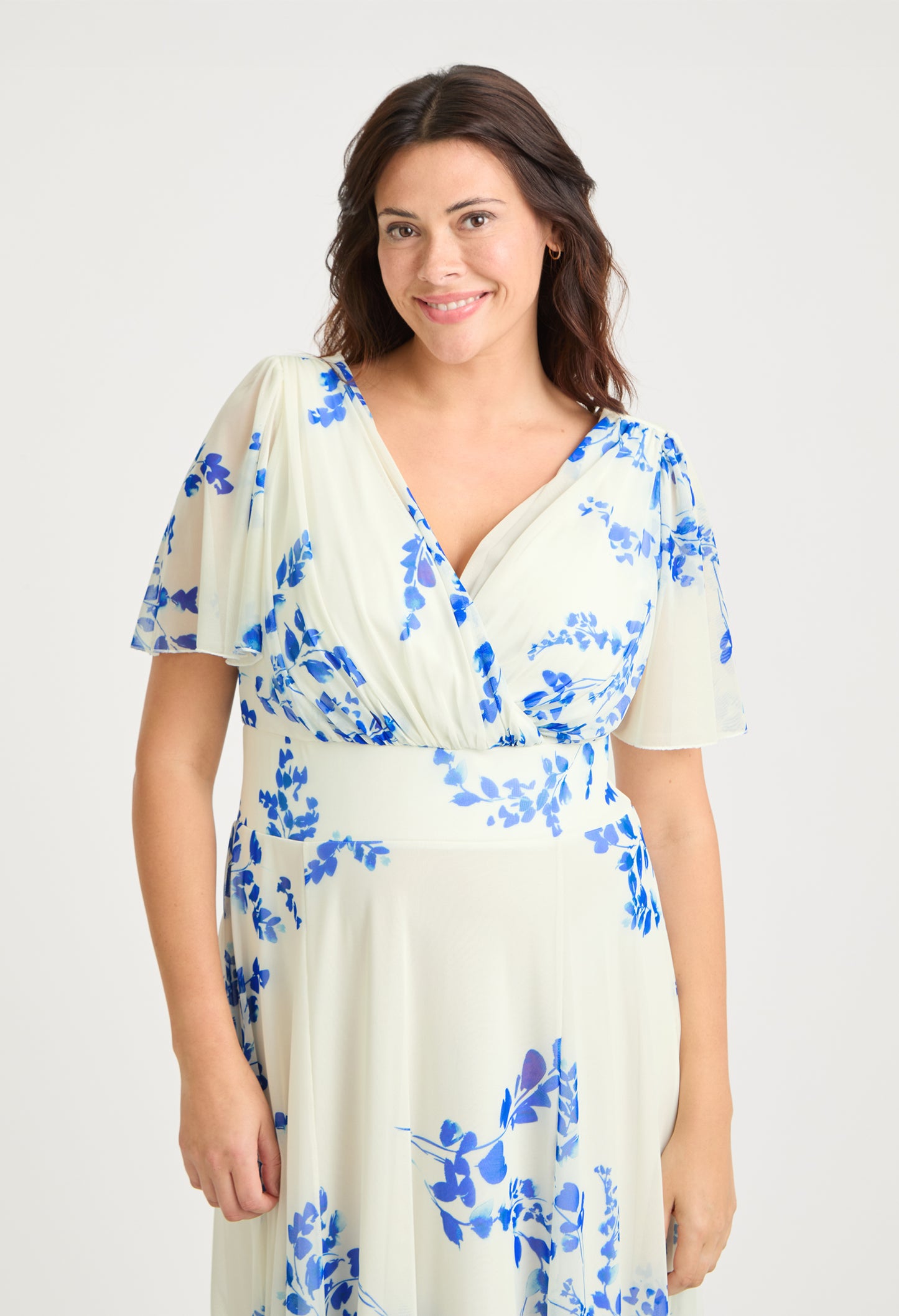 Isabelle Curve+ Float Sleeve Maxi Dress