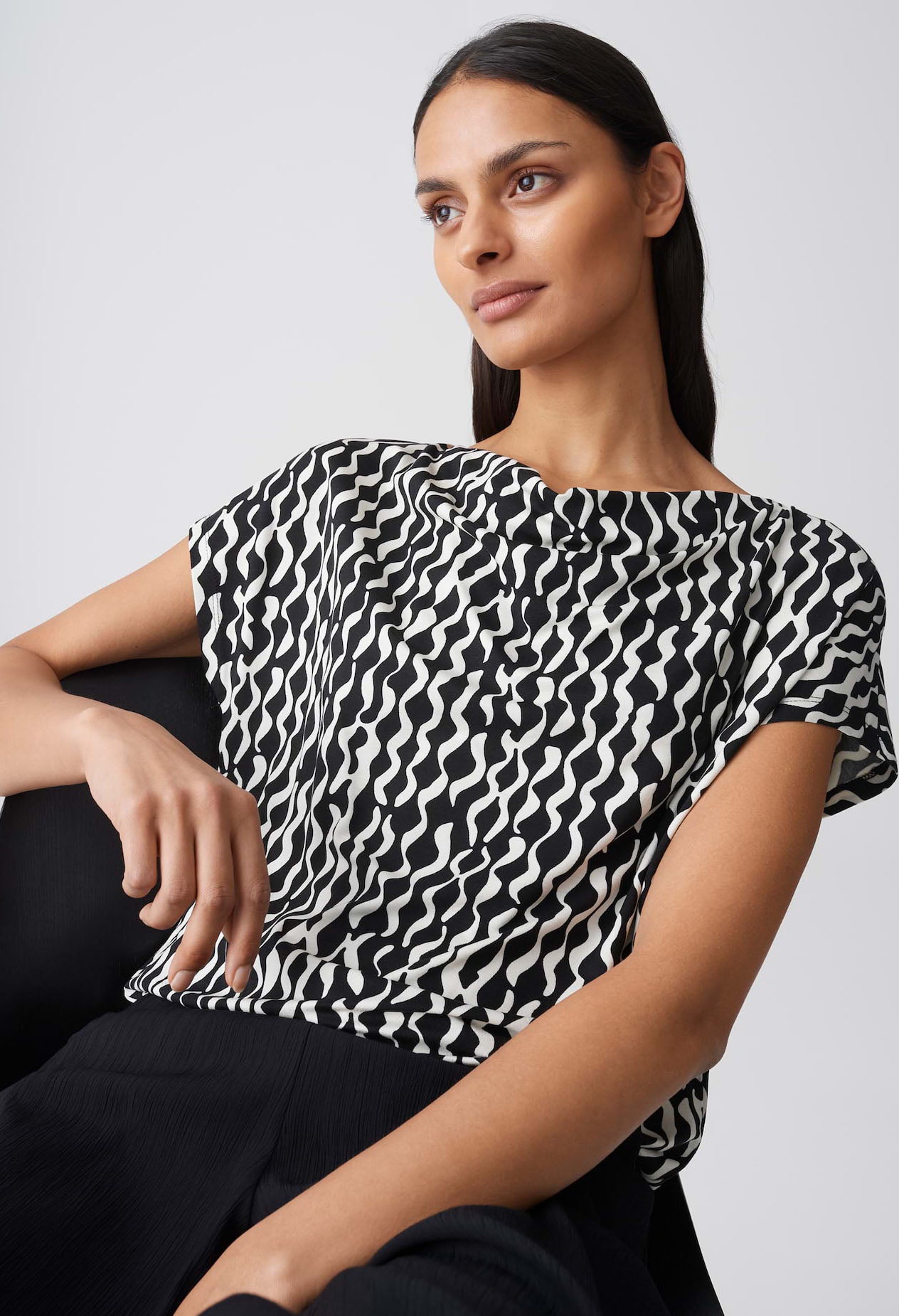 Sapaya Motion Printed Top
