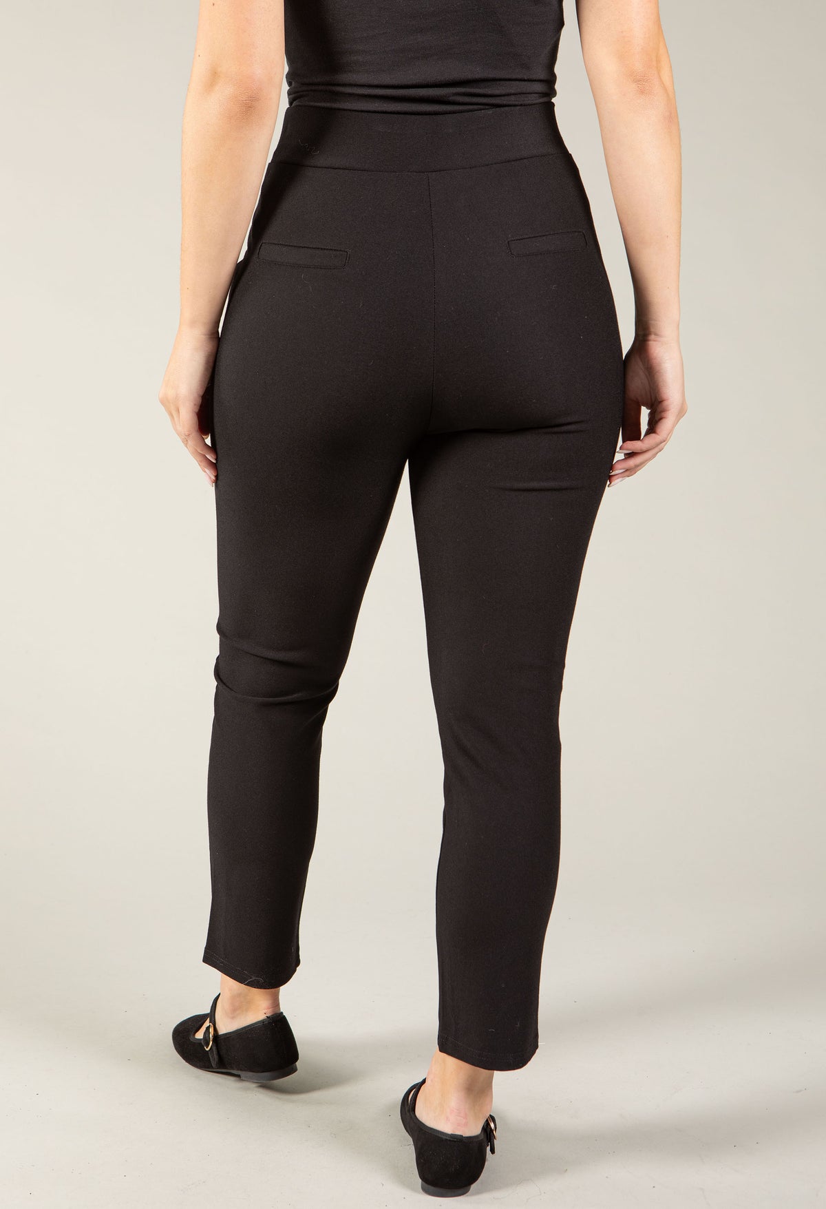 Smart Leggings with Pockets