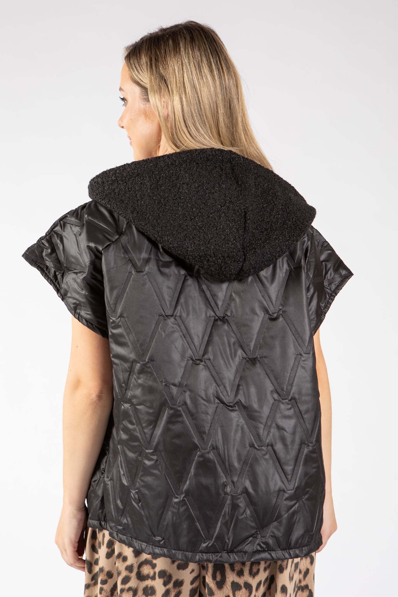 Short Sleeve Quilted Gilet
