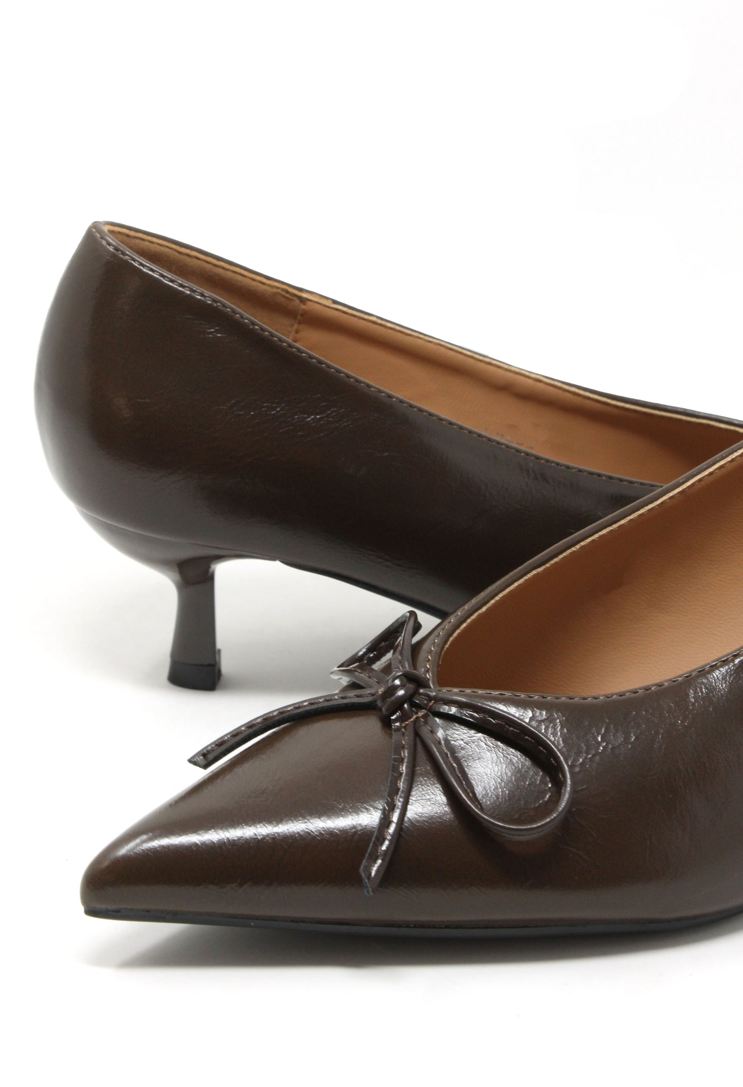 Bow Court Heel