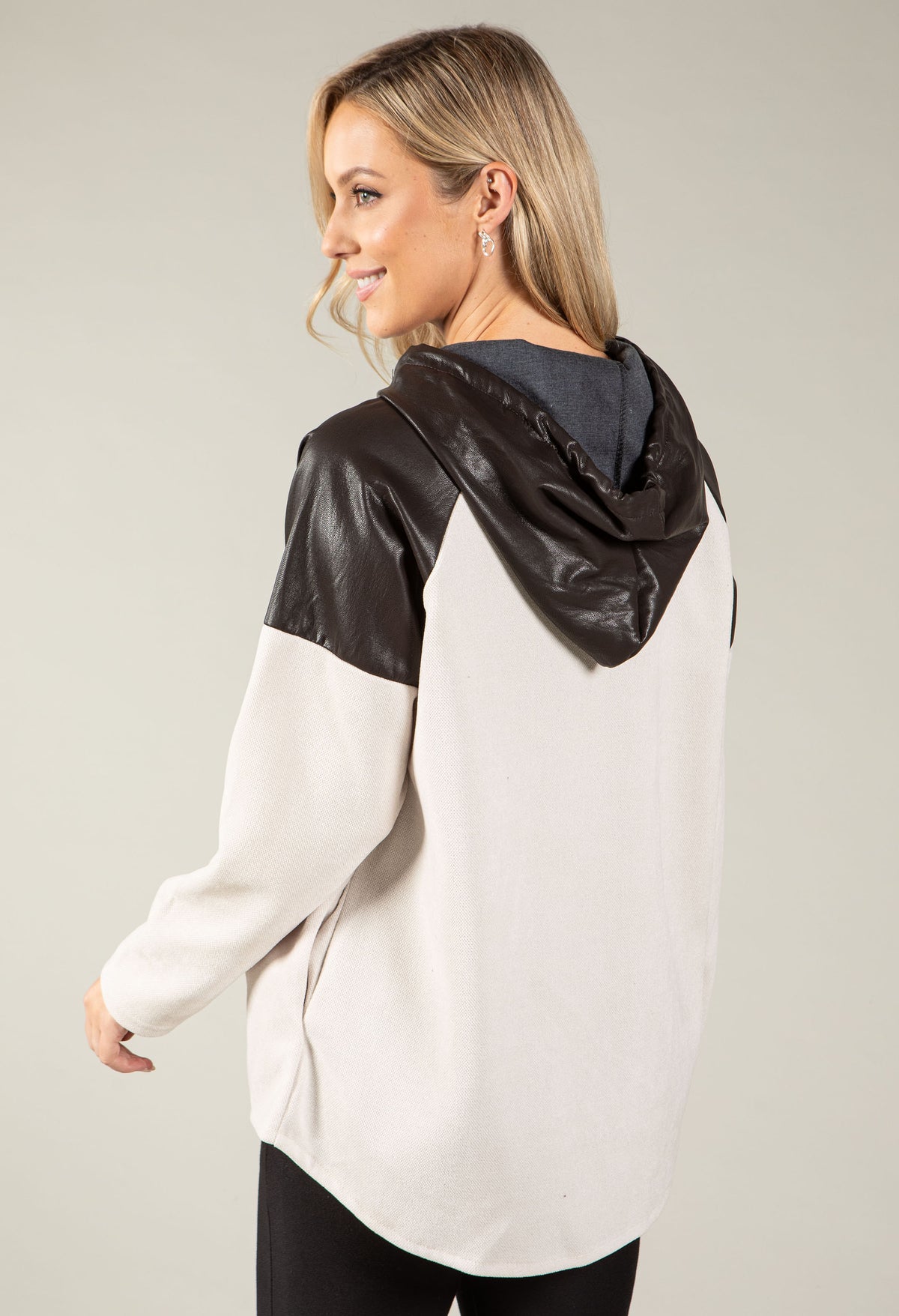 Mai Hooded Sweat