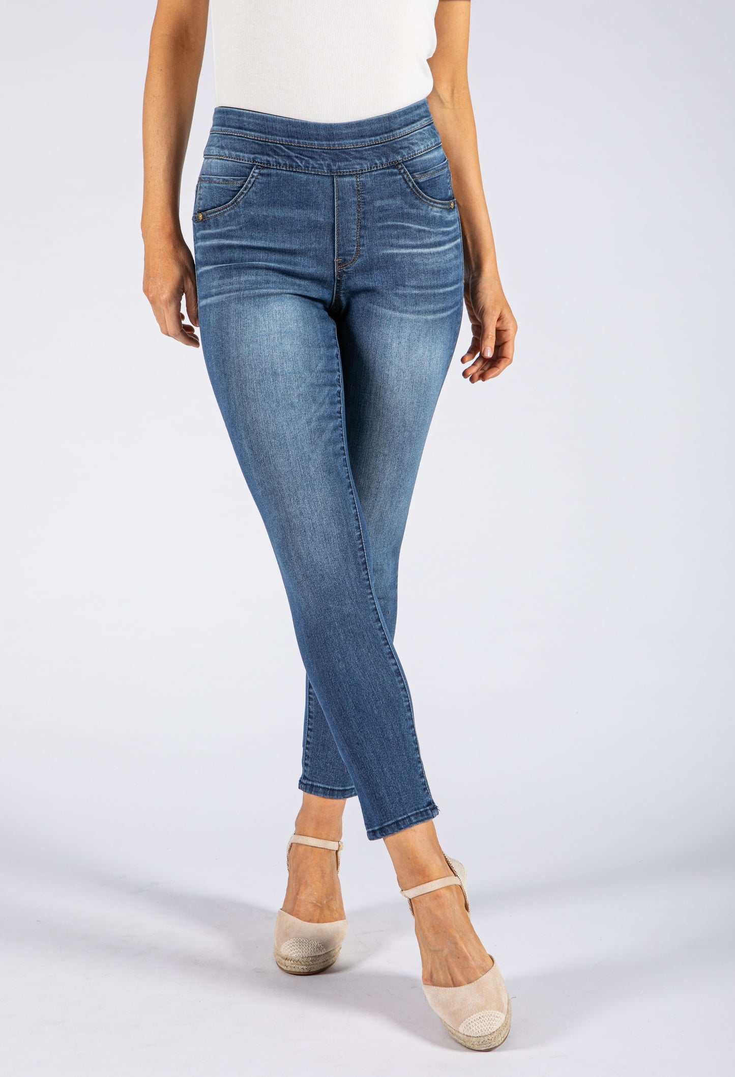 Pull On Glider Ankle Length Jean from LA