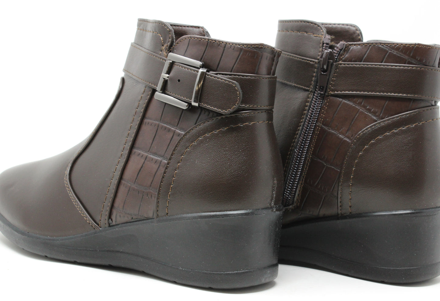 Croc Design Wedge Boot