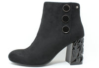 Buttoned Ankle Boot