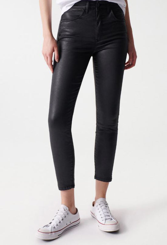 FAITH PUSH IN CROPPED JEANS WITH COATING