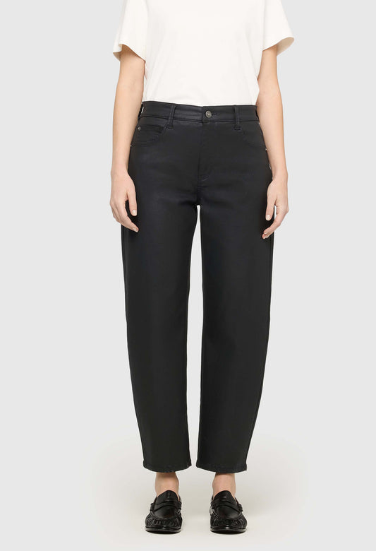 Danni 2.3 Coated Barrel Jeans