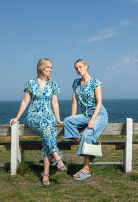 Tlagoon Leaf Print Top