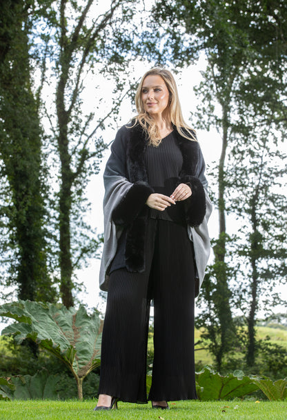 Faux Fur Trim Ombré Cape