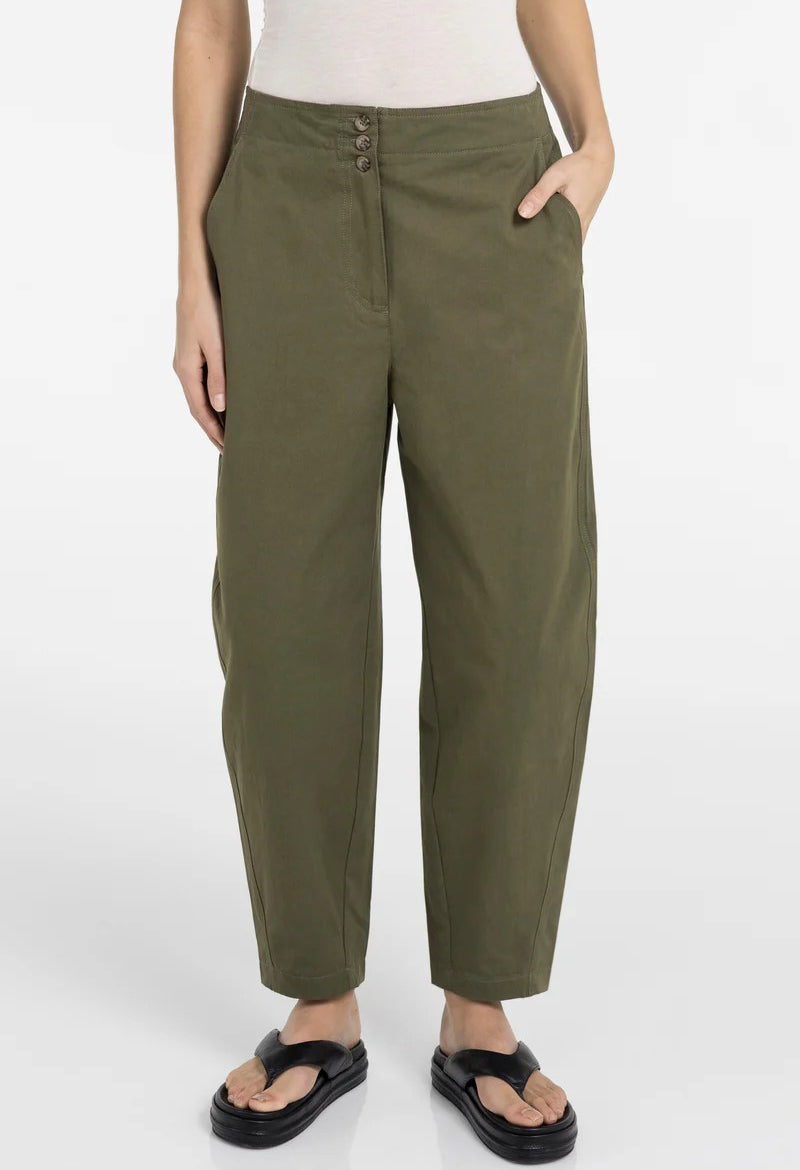 High waist barrel trousers with button detail