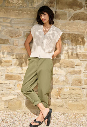 High waist barrel trousers with button detail