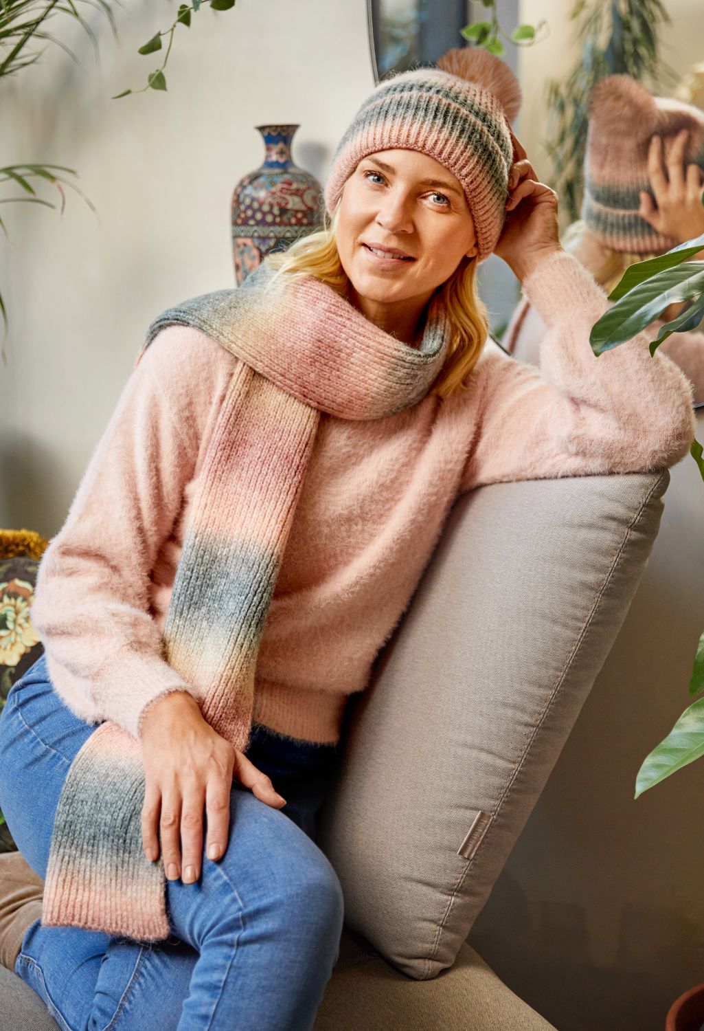 Matching Hat and Scarf Gift Set1