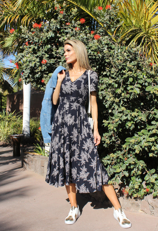 Leaf Print Buttoned Midi Dress