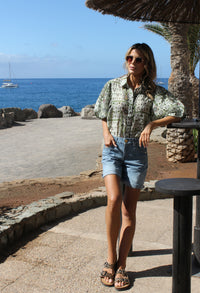 Mosaic Print Balloon Sleeve Blouse