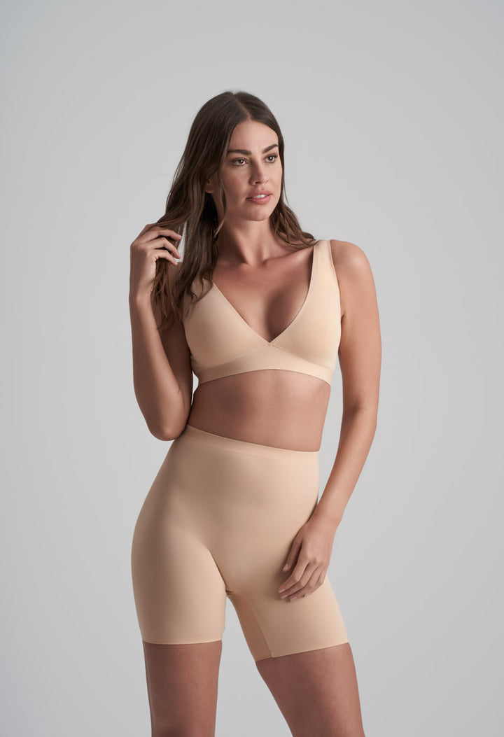 Invisible Mid Waist Short