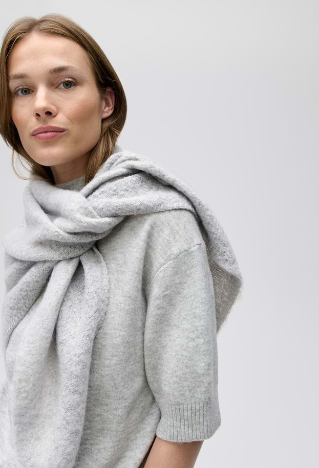 Amadsi Scarf