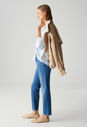 Melly Base Mid Rise Straight Jeans