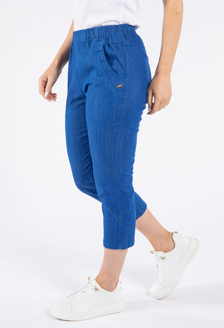 Pull on Capris with Embroidery detailing