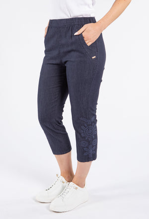 Pull on Capris with Embroidery detailing