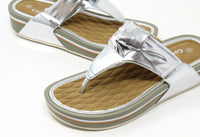 Front Twist Flip Flop