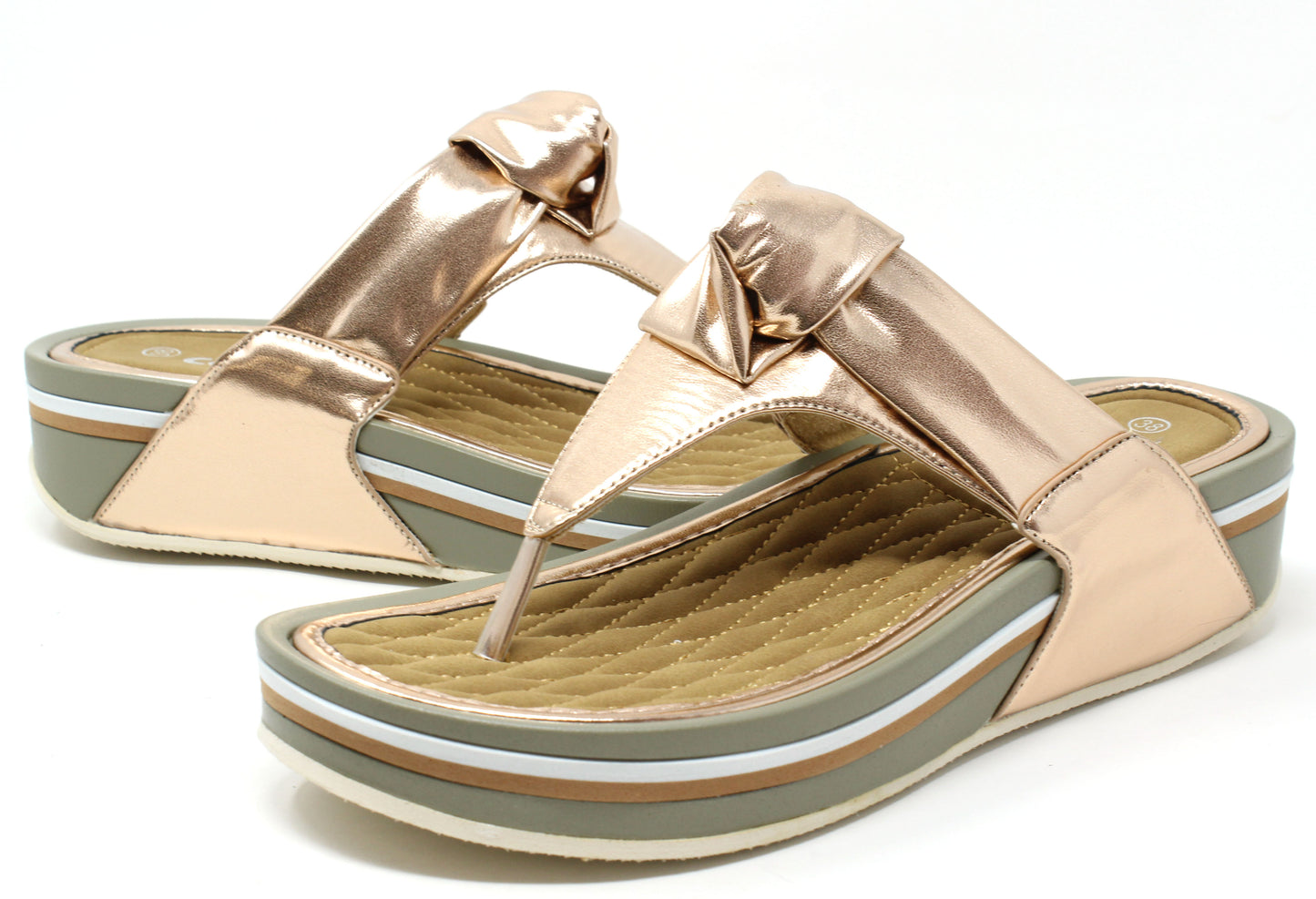 Front Twist Flip Flop