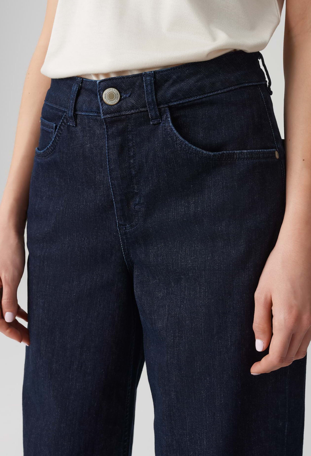 Miva Turn-Up Cropped Wide Jeans