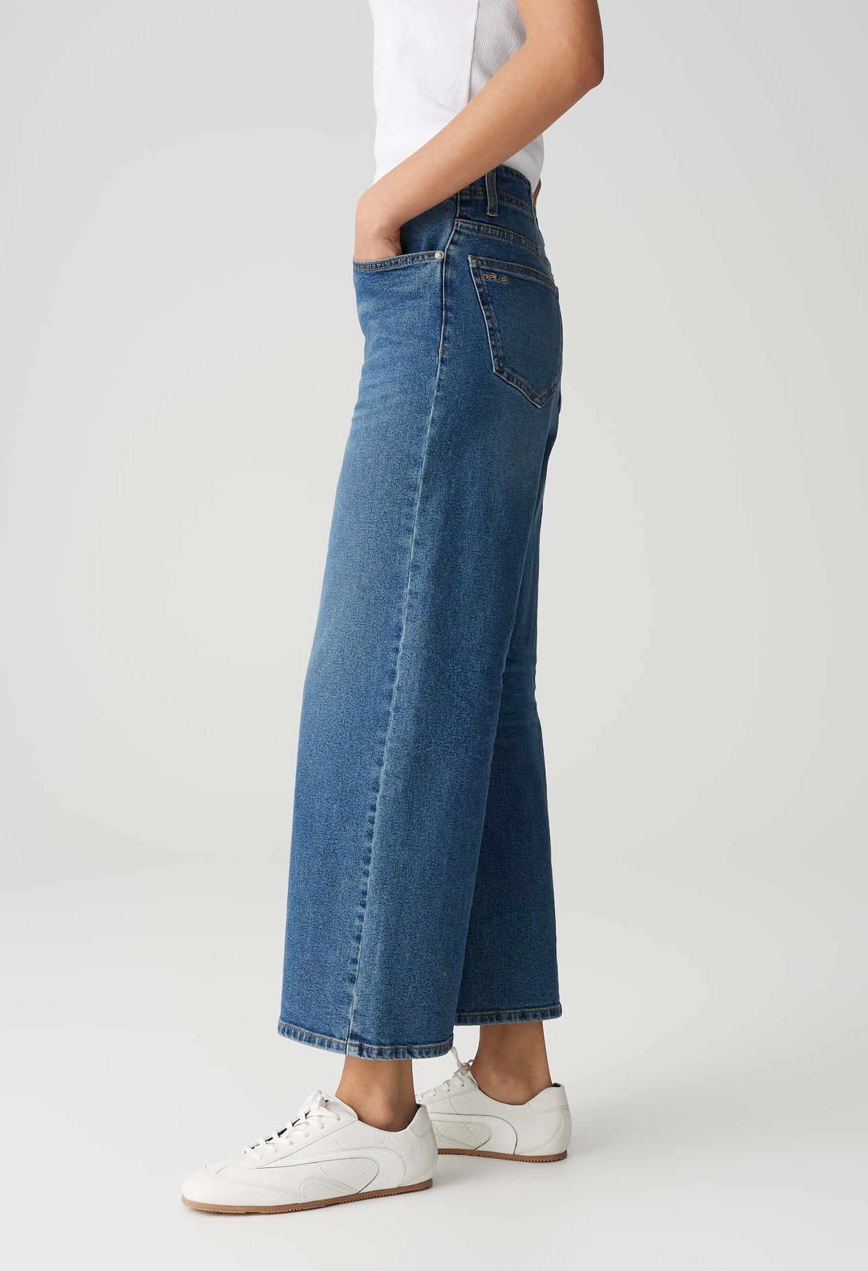 Lanah Cropped Wide Leg Jeans