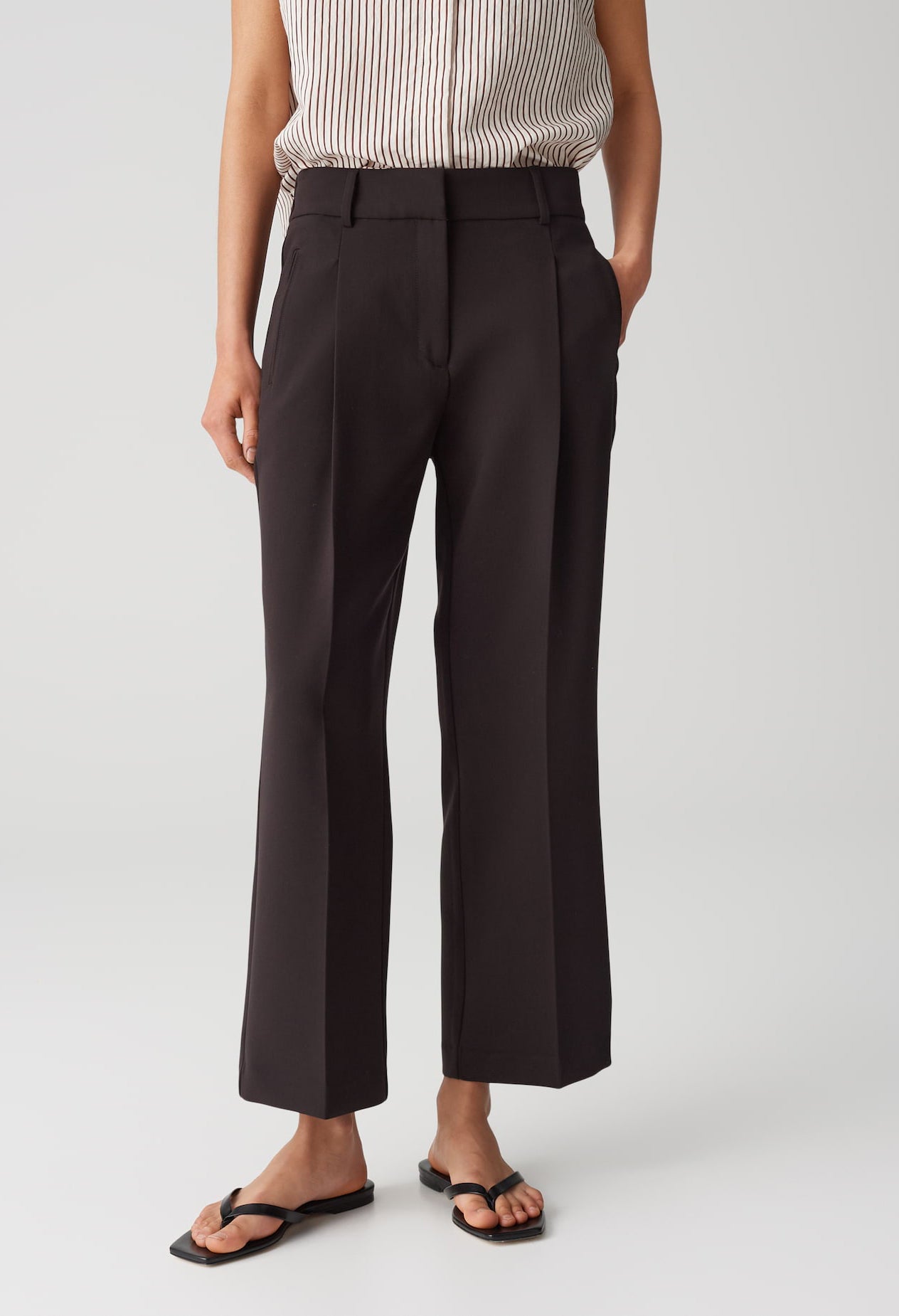 Meeri City Relaxed Fit Trousers