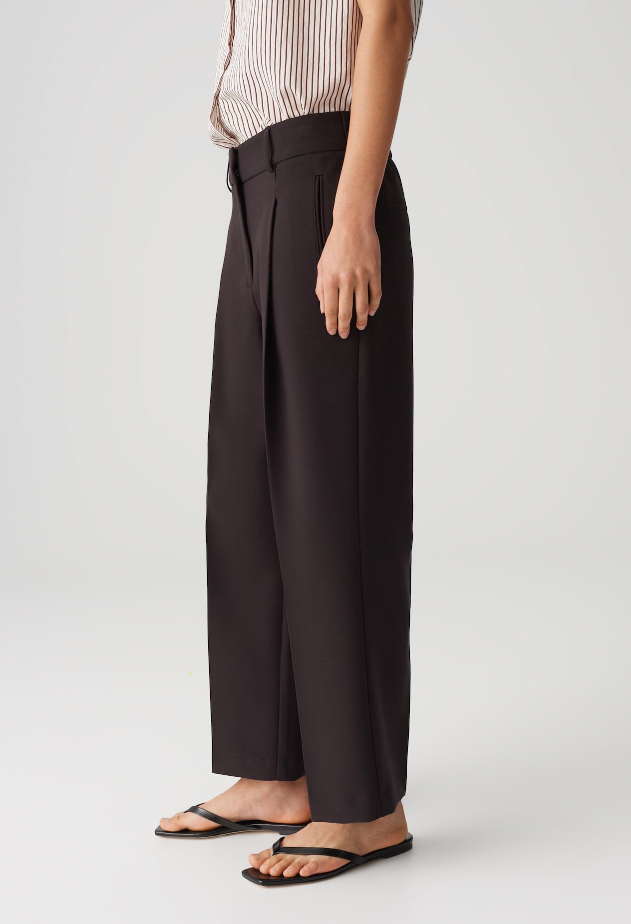 Meeri City Relaxed Fit Trousers