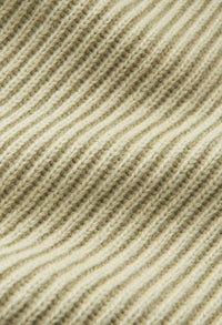 Amantico Knitted Scarf