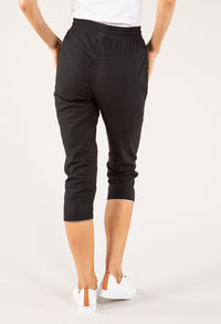 Pull-On Linen Capris
