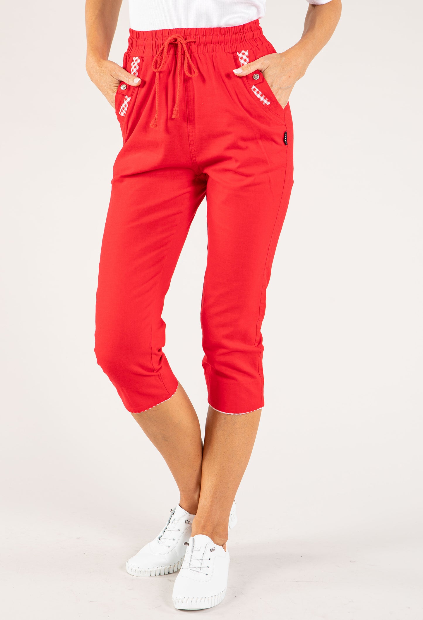 Pull-On Linen Capris