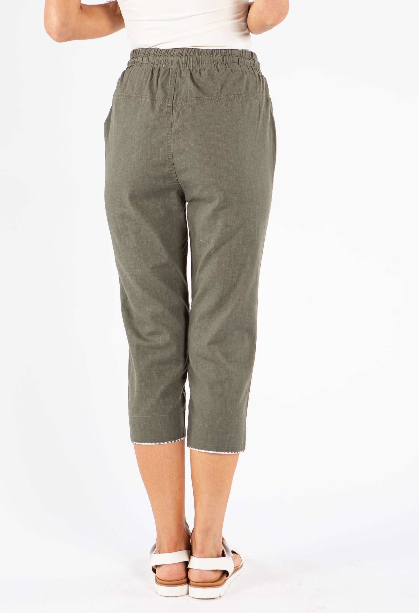 Pull-On Linen Capris