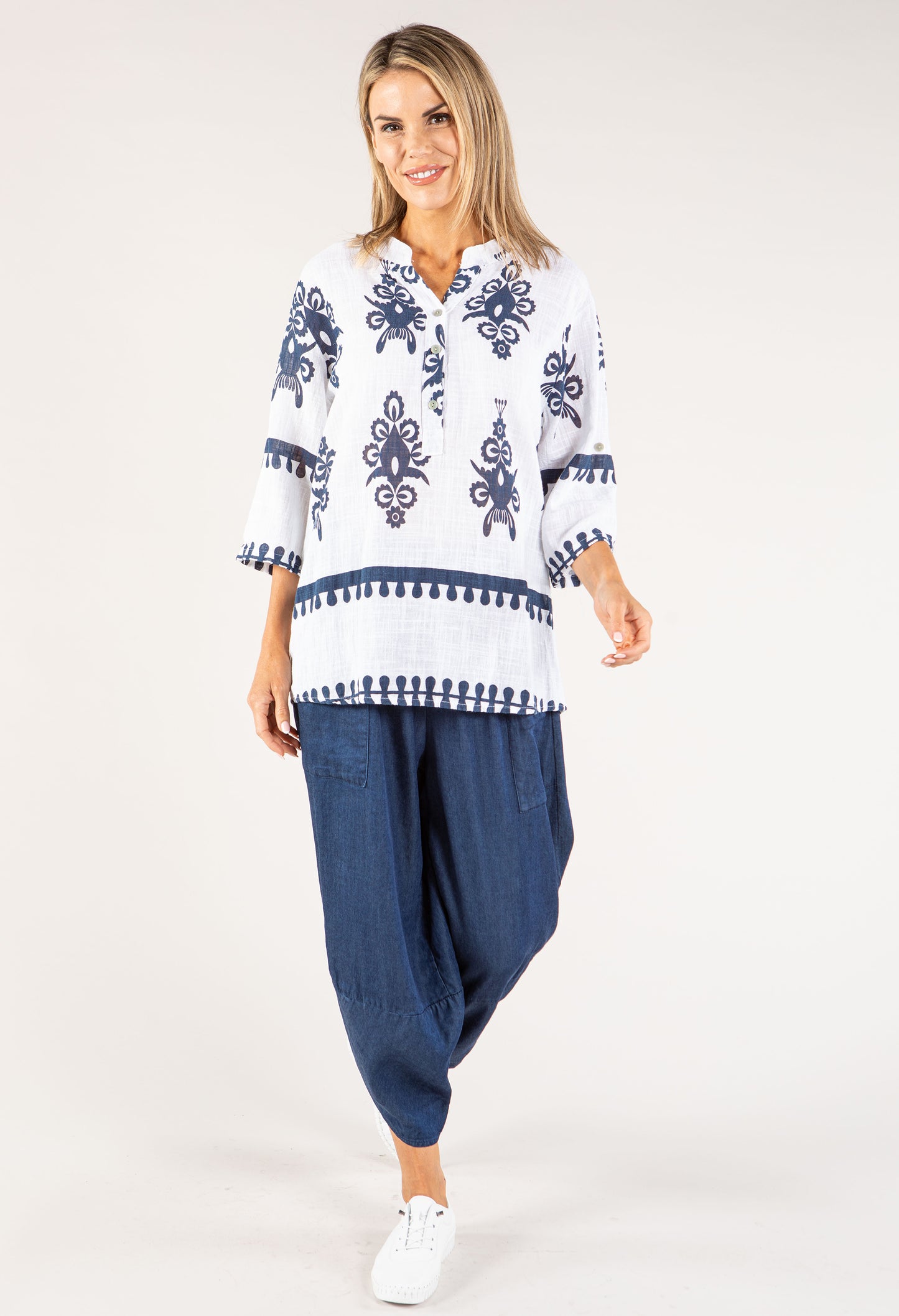 Cropped Barrrel Trouser