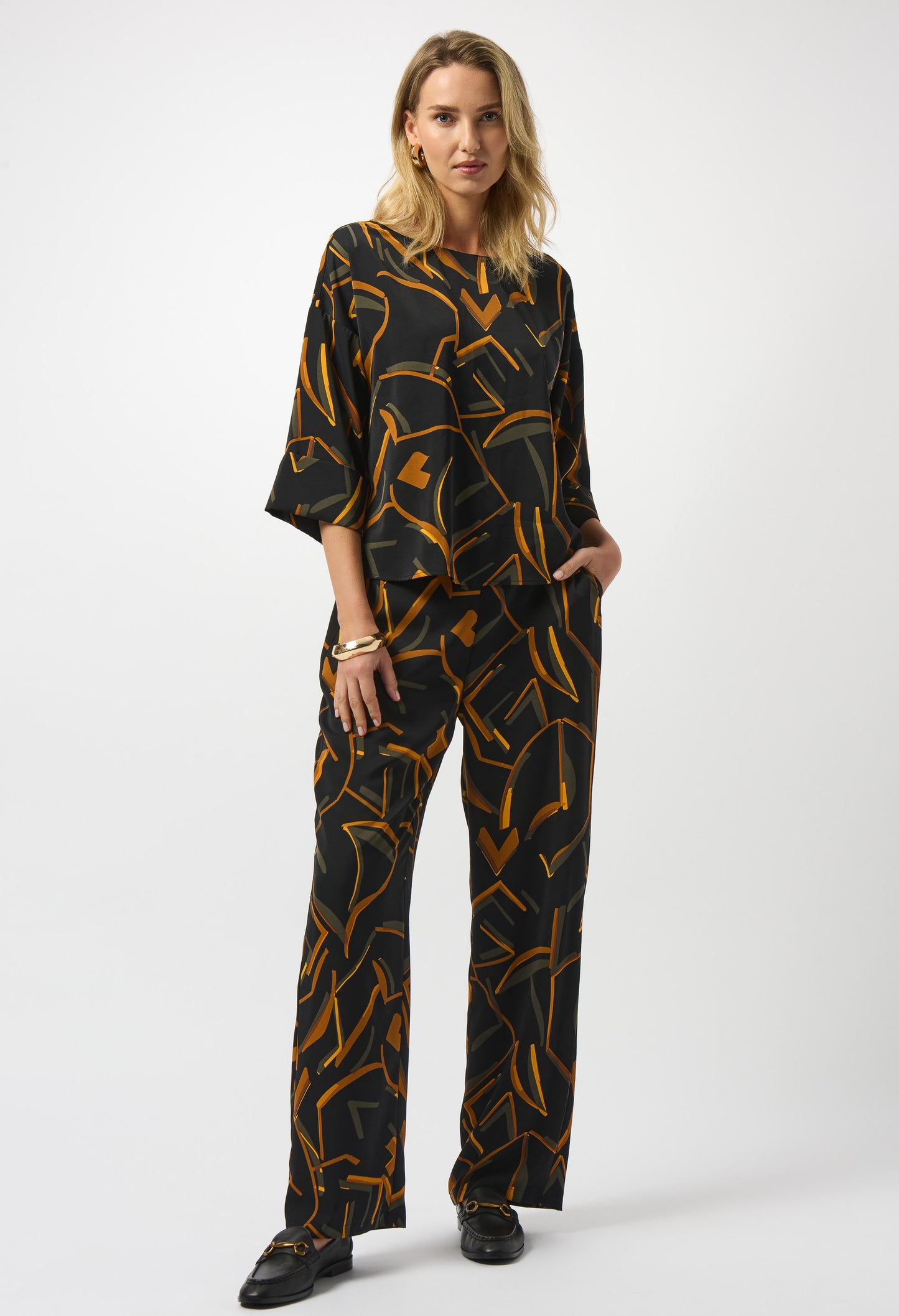 Chic Boat Neck Blouse