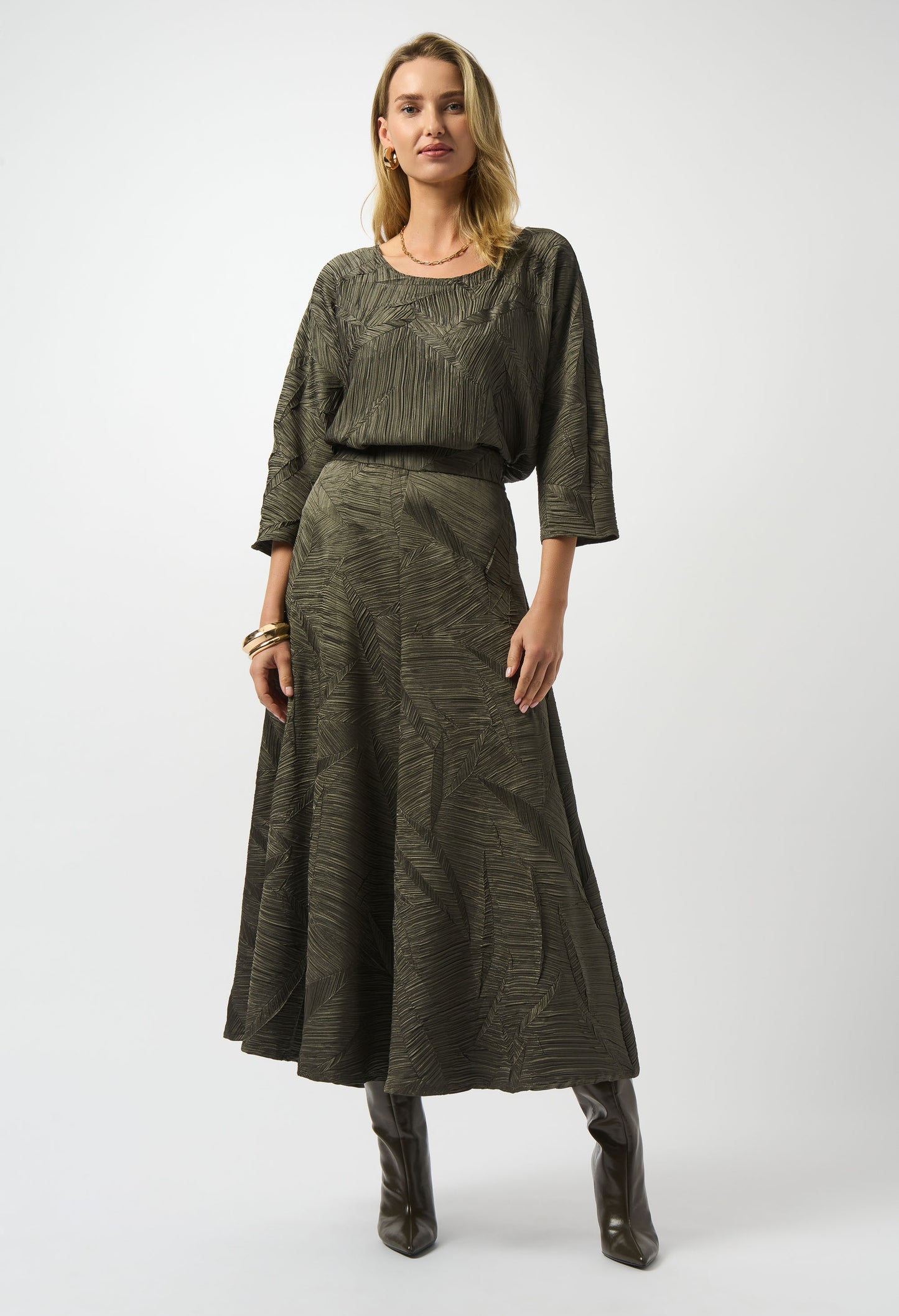 Textured Pleated A-line Skirt
