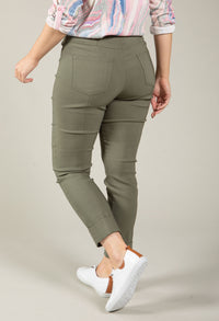 Angelika Slim Fit 7/8 Trousers