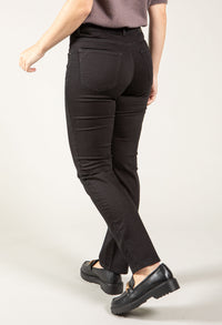 Carola Short Femenine Fit Jeans