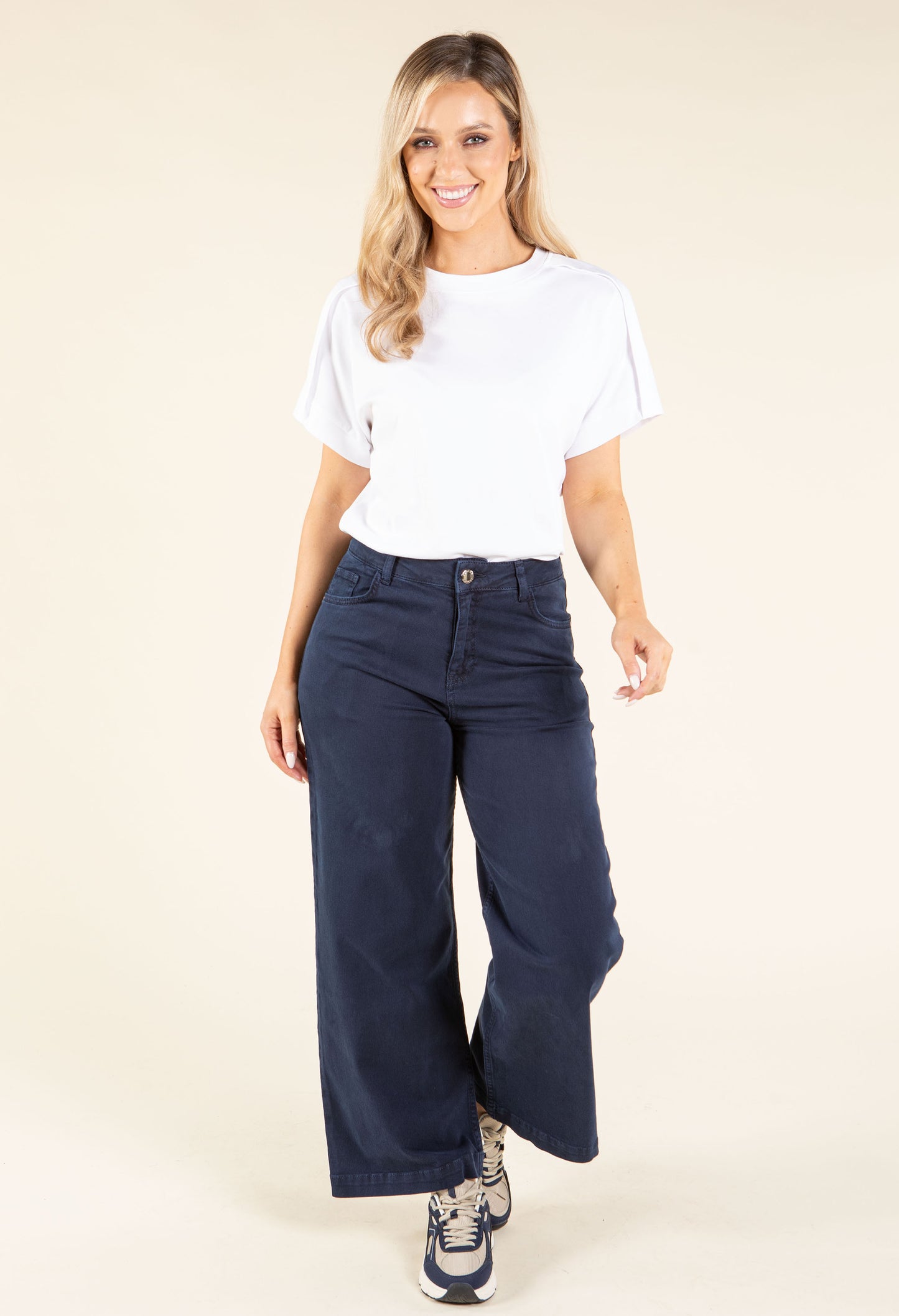 Rosie Relaxed Wide Leg Jeans