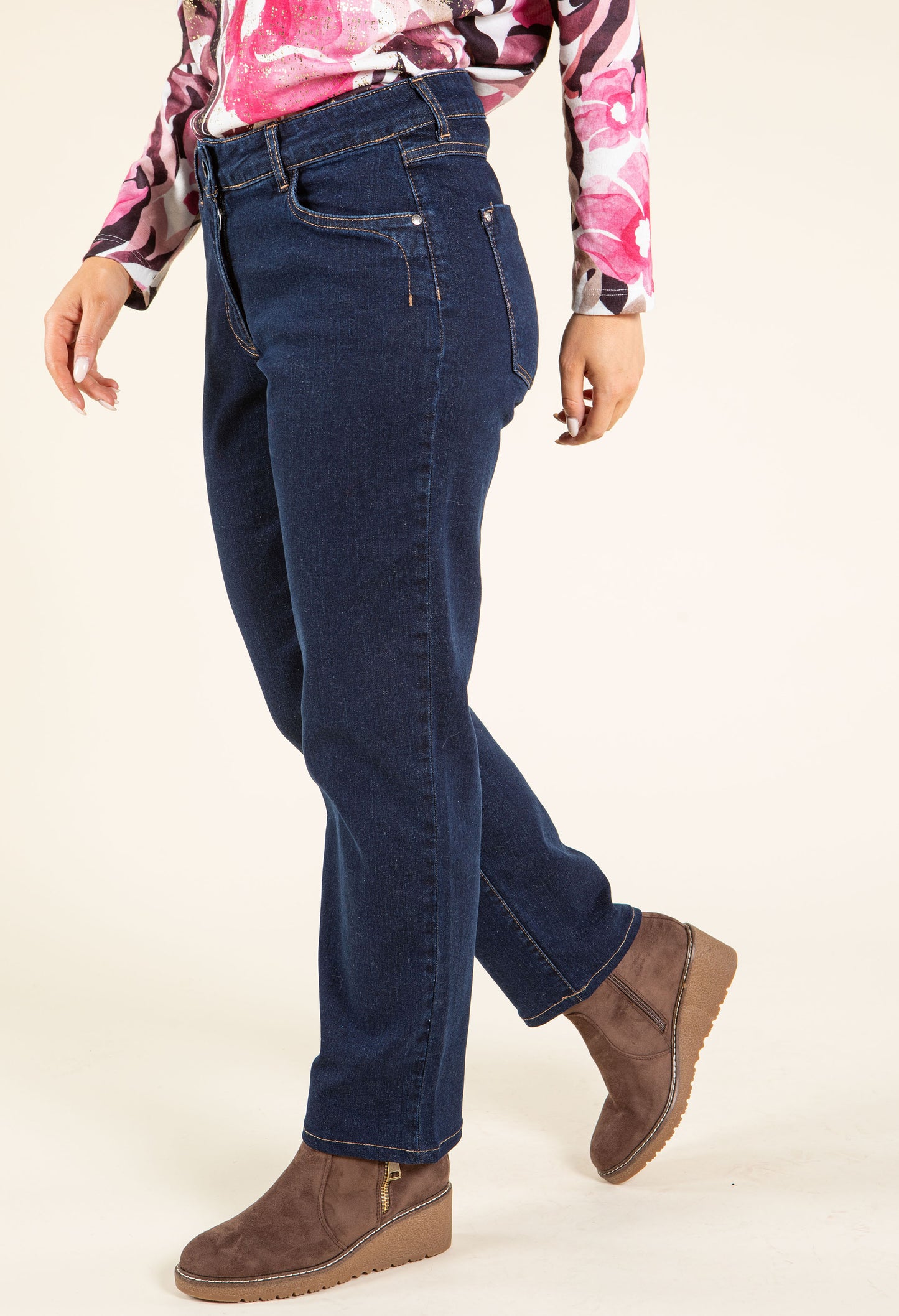 Emy Straight Leg Jeans