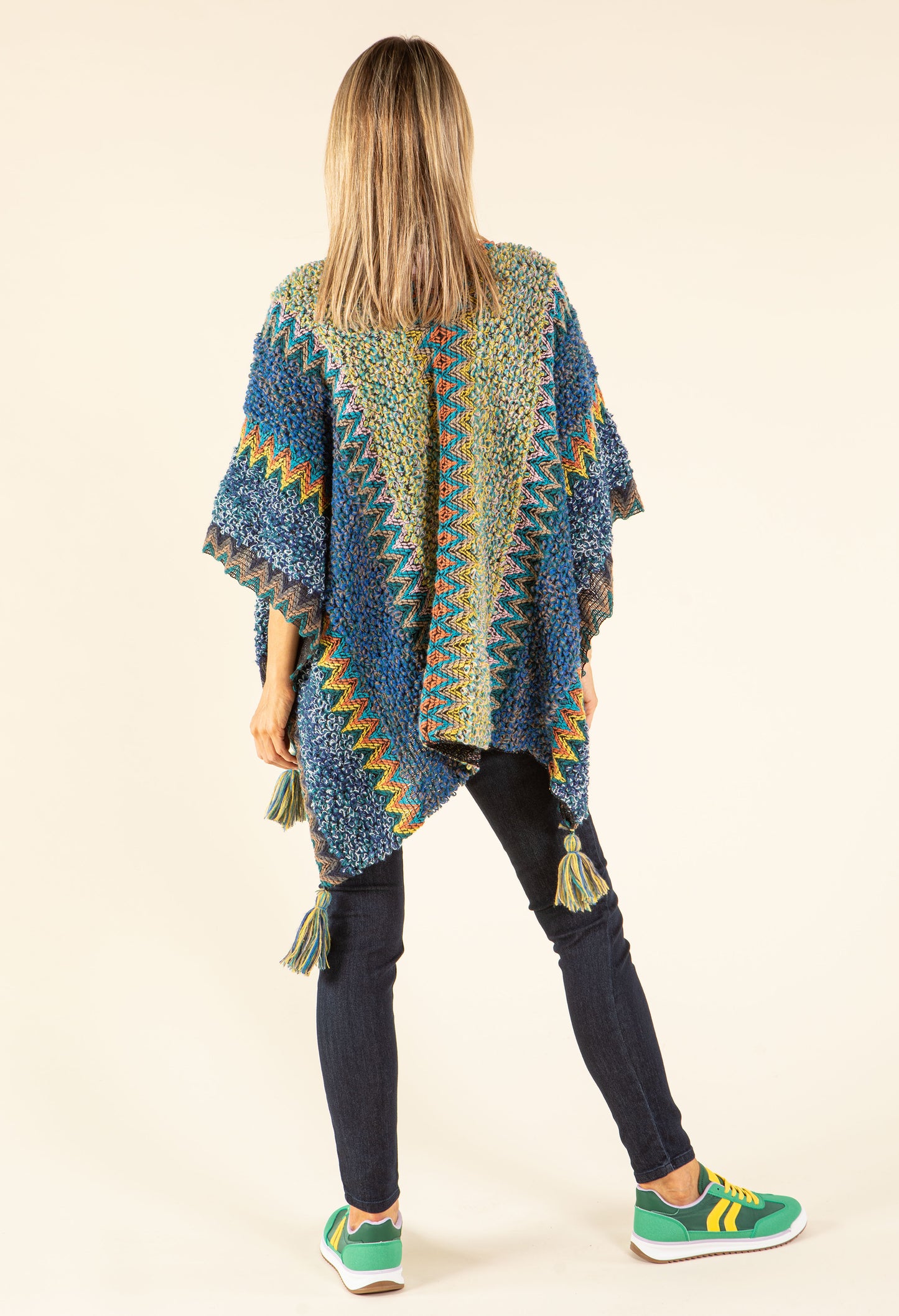 Vintage Design Knit Pocho