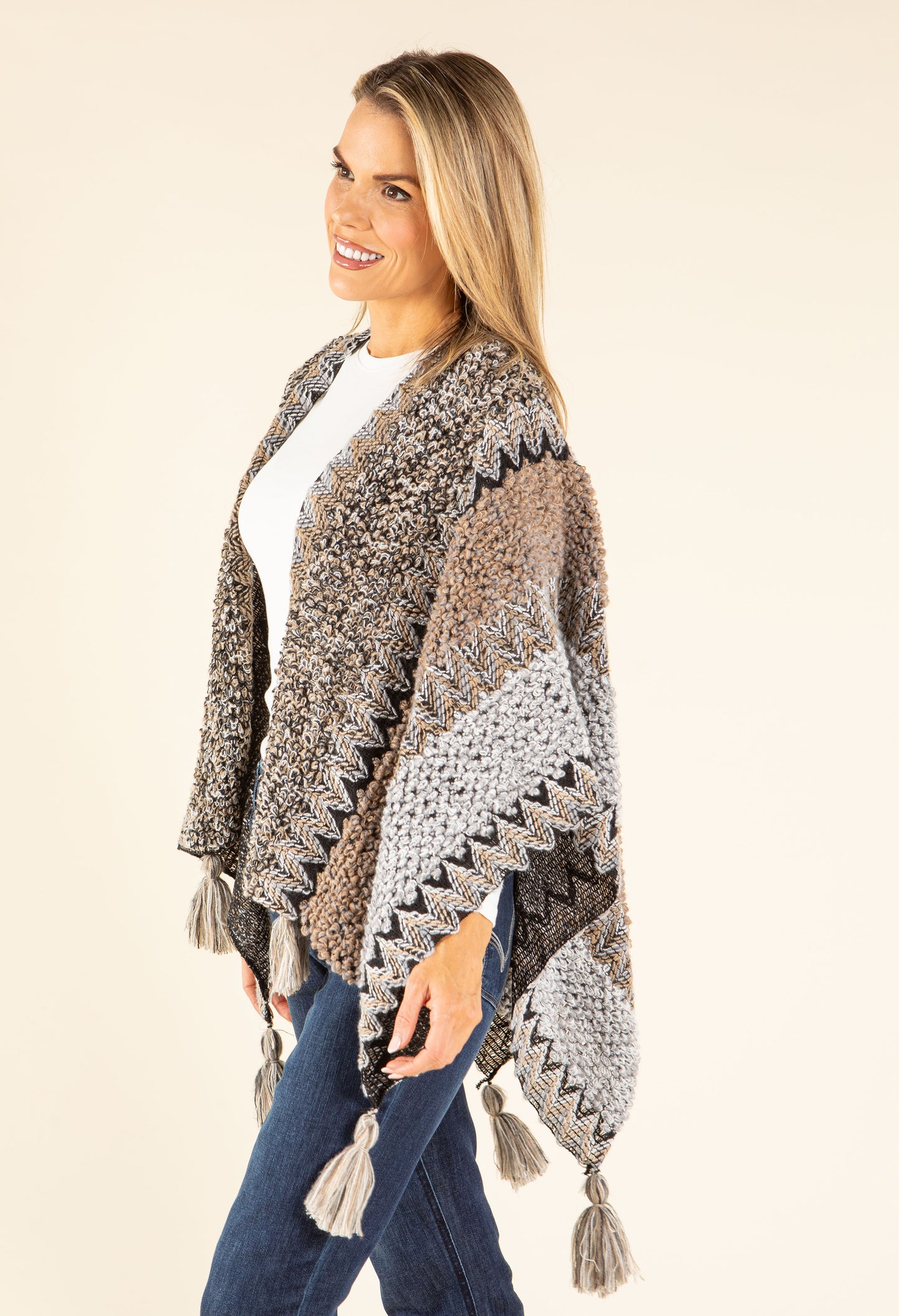 Vintage Design Knit Pocho