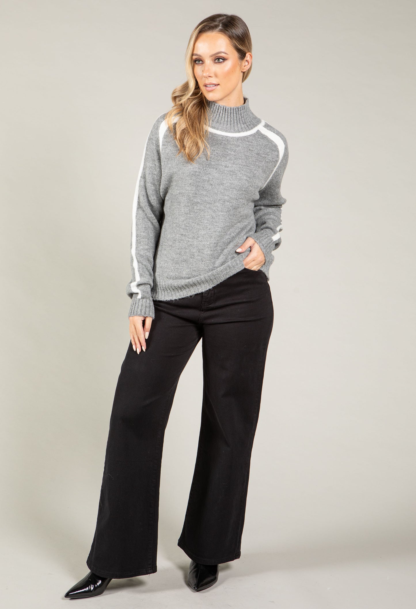 Ami Contrast Knit Jumper