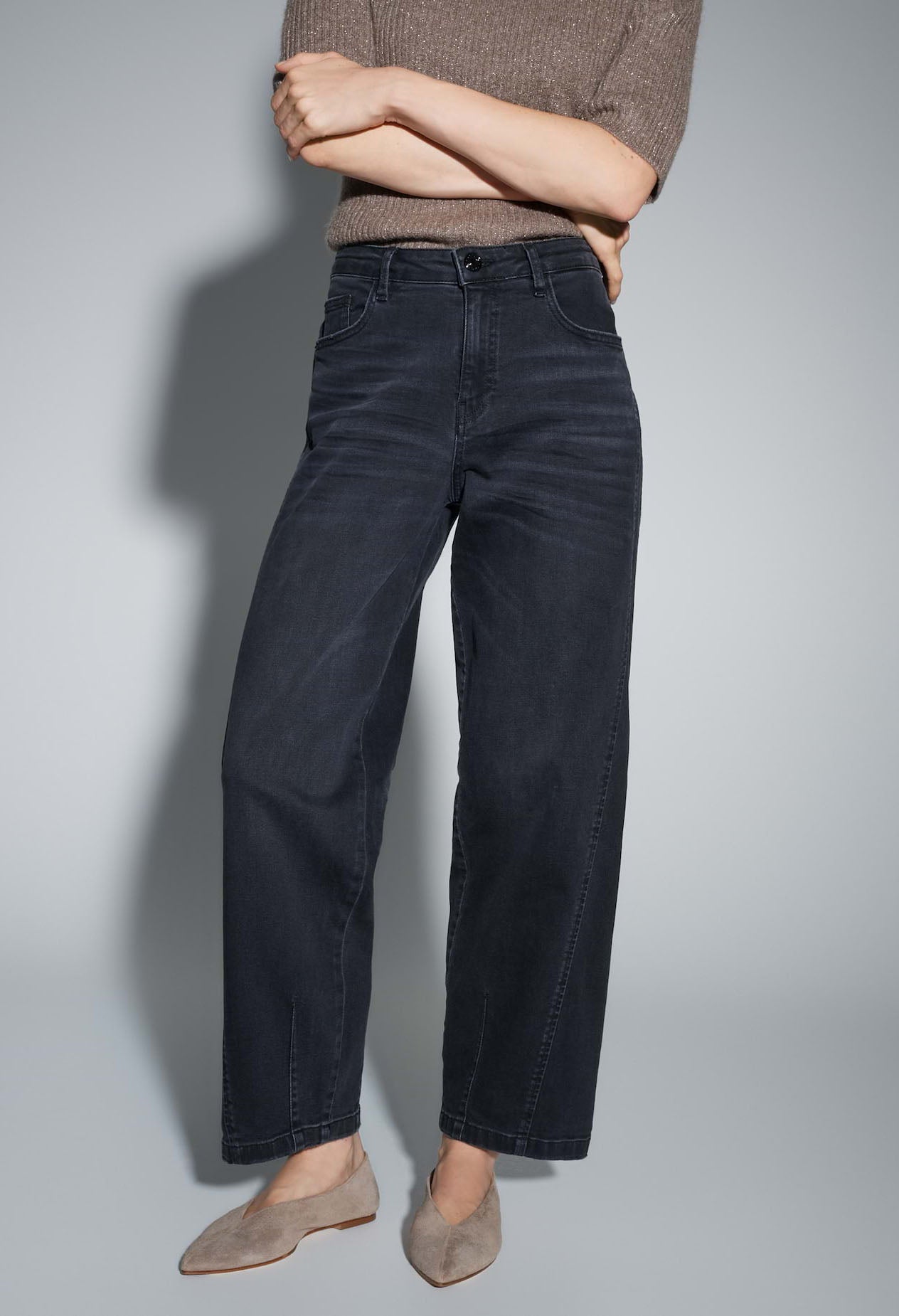 Lolah Edgy Barrel Jeans