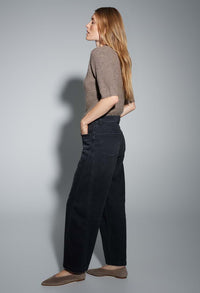 Lolah Edgy Barrel Jeans